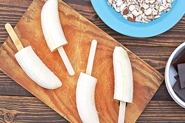 Bevroren bananenpopsicles