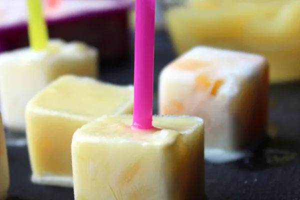 Bevroren perenpopsicles
