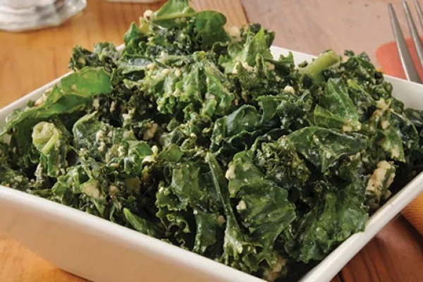 Boerenkoolsalade met yoghurtdressing