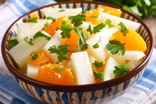 Frisse jicamasalade