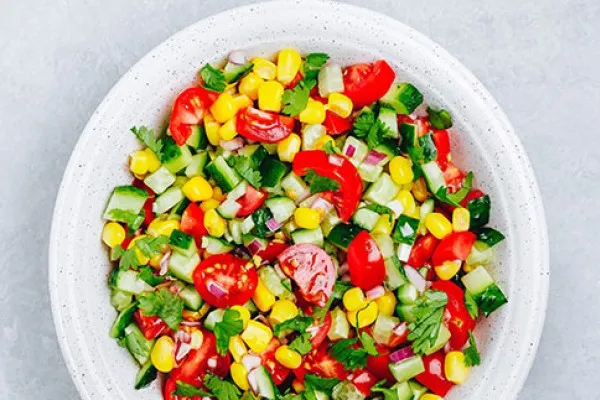 Maïs-komkommersalade