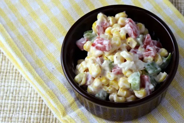 Maïssalade met vetvrije ranchdressing