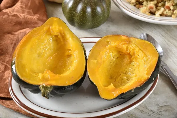 Makkelijke eikelpompoen uit de oven