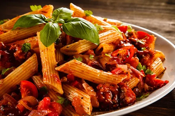 Pastadiner uit de koekenpan