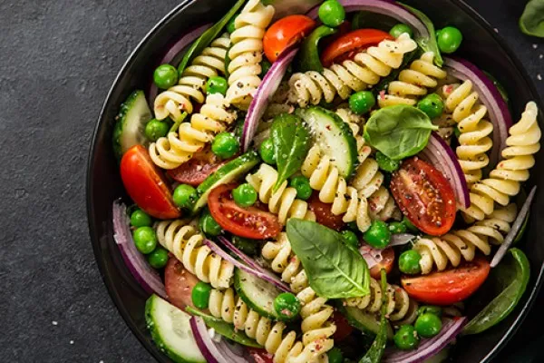 Pastasalade met groenten