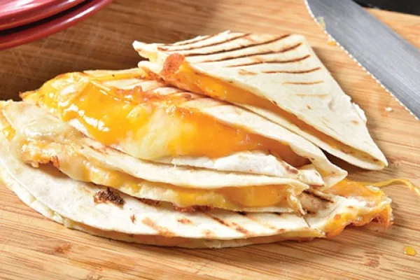 Tonijnquesadilla's