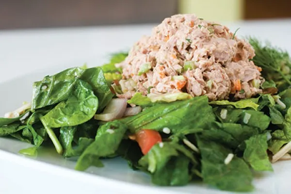 Tonijnsalade op sla