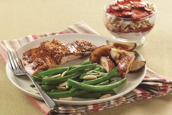 Zalm met rokerige mosterd en ahornsiroop