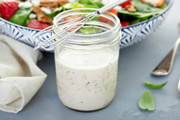 Zelfgemaakte ranchdressing